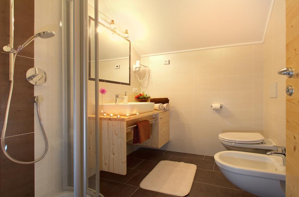 Stiflerhof Apartamento Falzes Quarto foto
