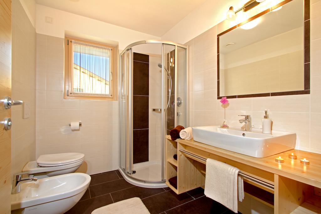 Stiflerhof Apartamento Falzes Quarto foto